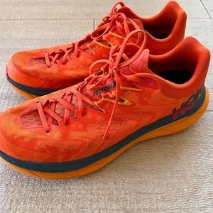 Hoka Tecton X
